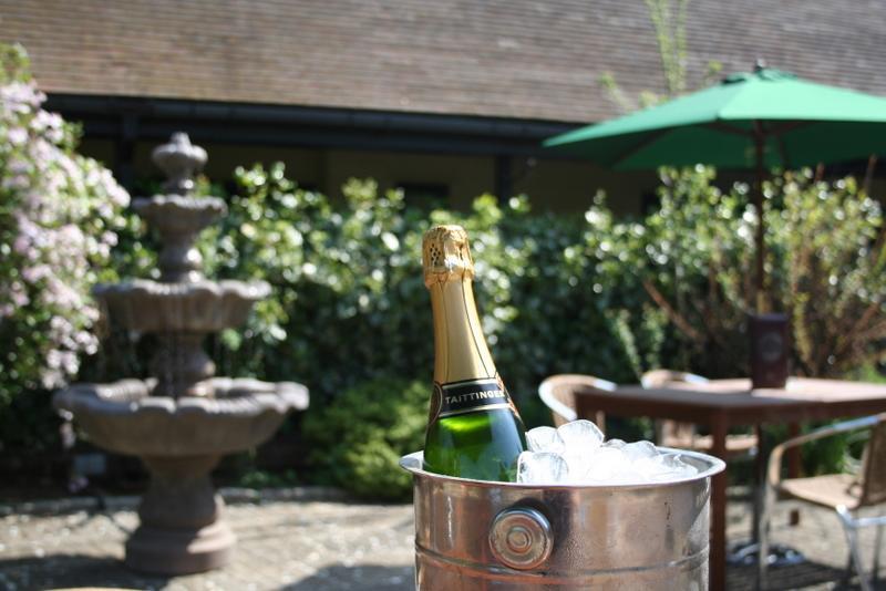 The Coach & Horses Inn Chislehampton Eksteriør bilde
