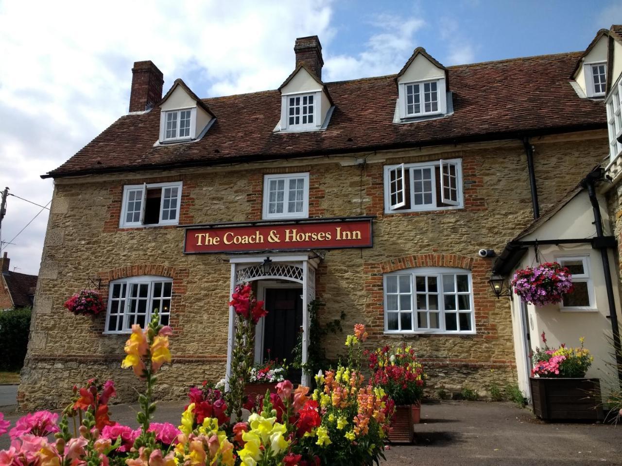 The Coach & Horses Inn Chislehampton Eksteriør bilde